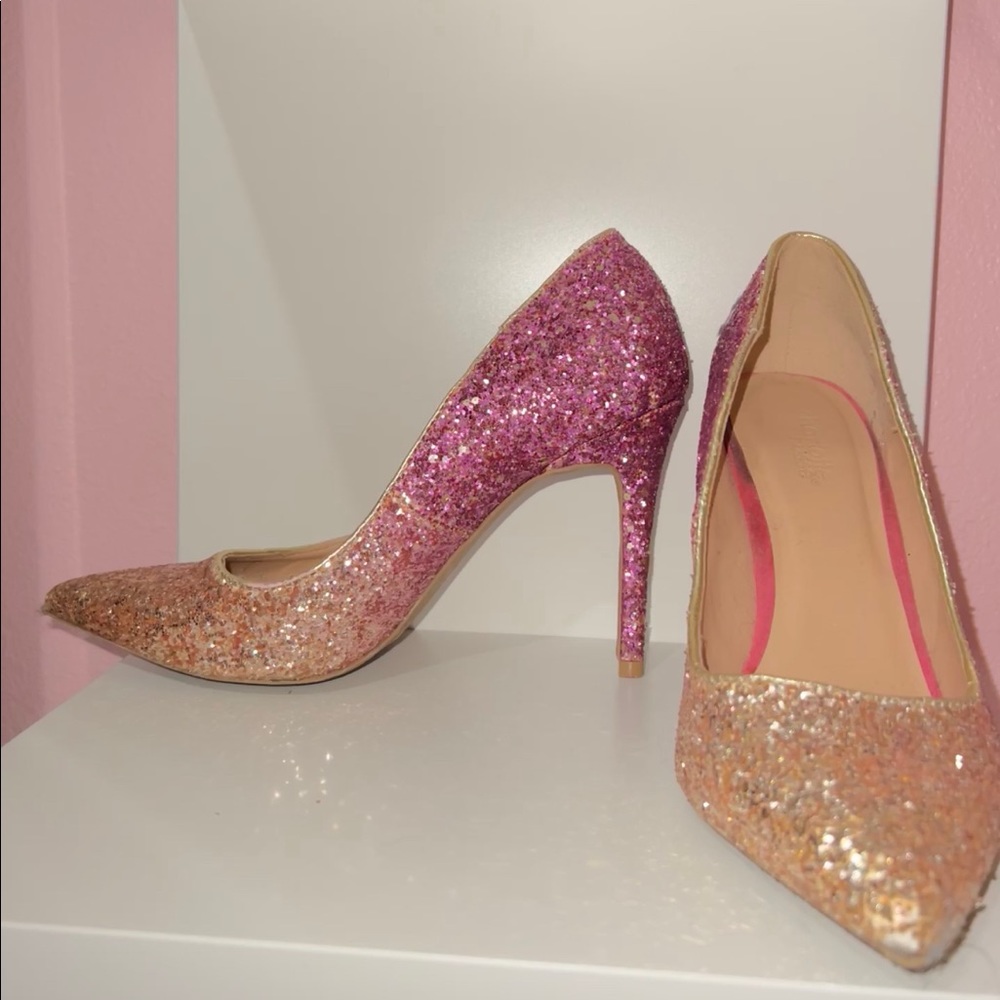 Pink and gold glitter heels ✨
